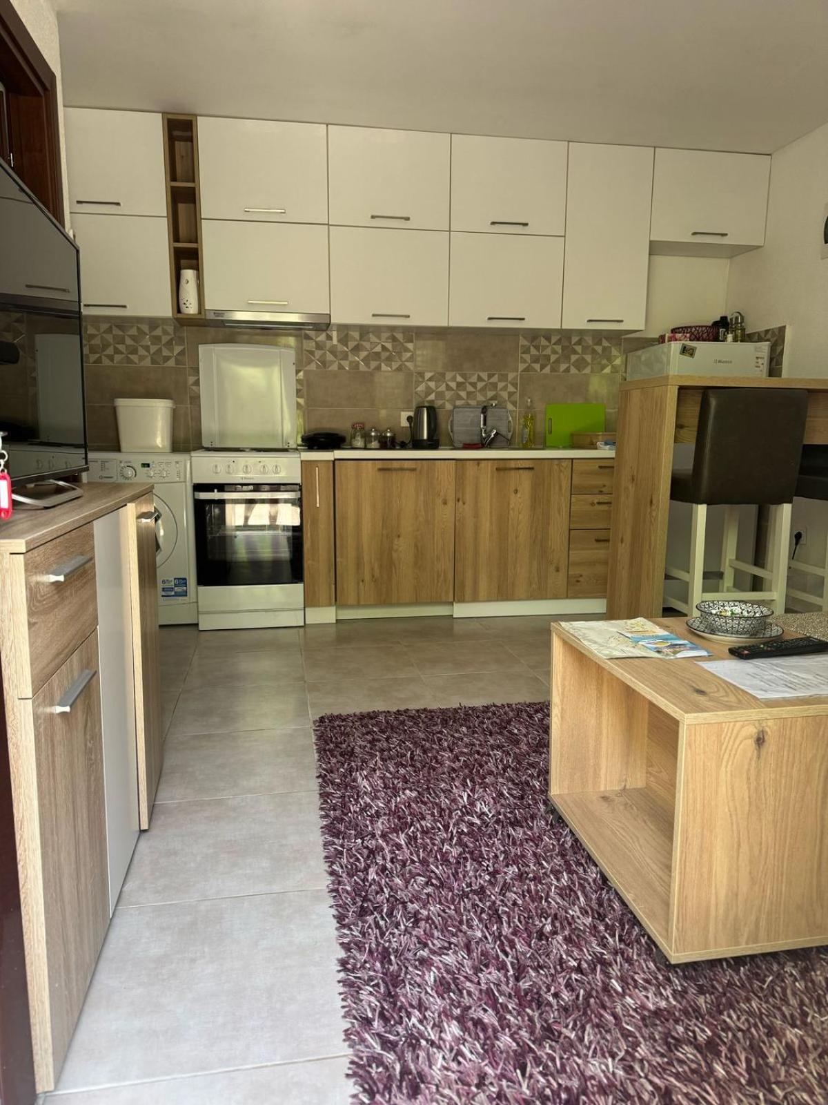 Midpoint Apartment Kotor Ngoại thất bức ảnh